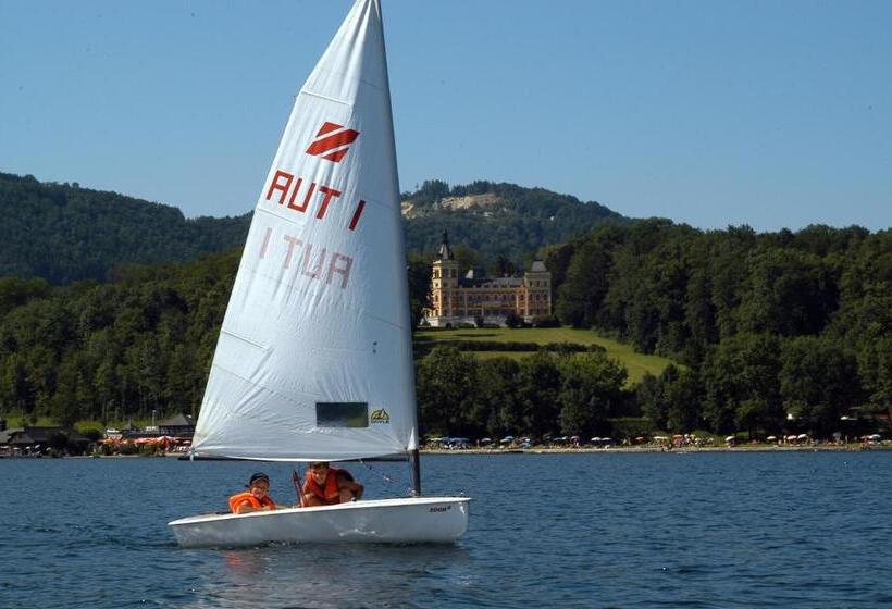 ホテル Altmünsterhof