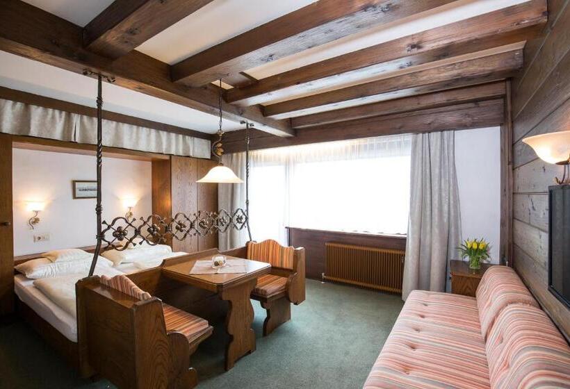 ホテル Altmünsterhof