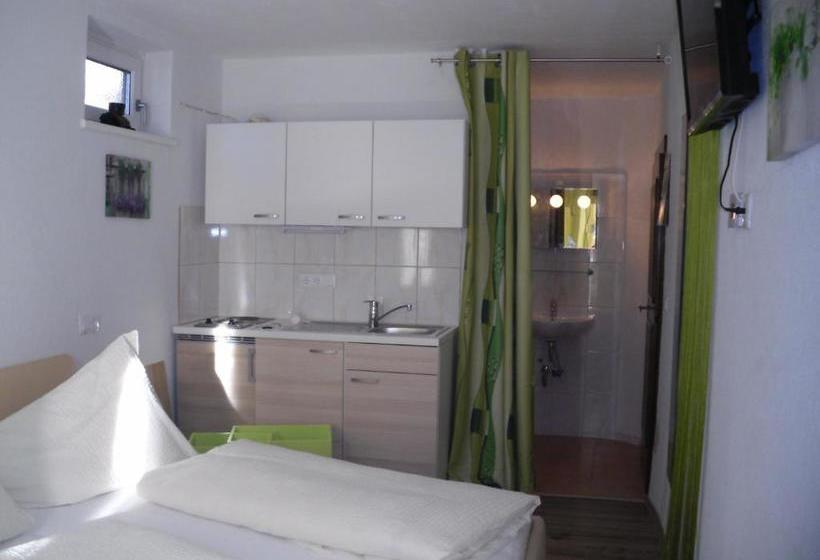 בית מלון כפרי Appartement Latschen Ferienhaus An Der Nockalmbahn