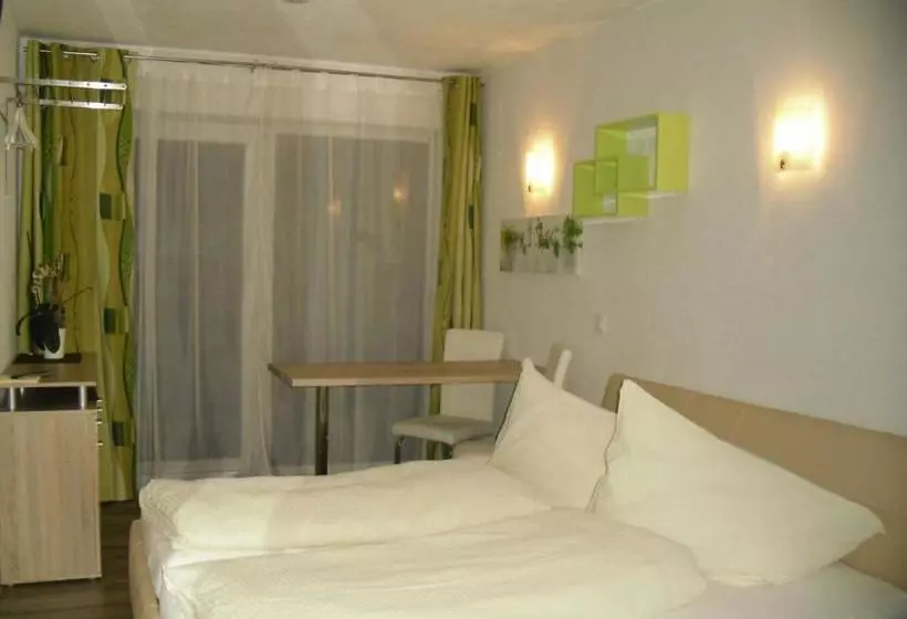هتل Appartement Latschen Ferienhaus An Der Nockalmbahn