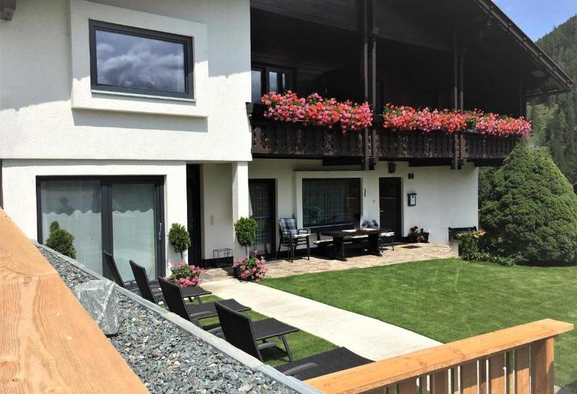 בית מלון כפרי Appartement Latschen Ferienhaus An Der Nockalmbahn