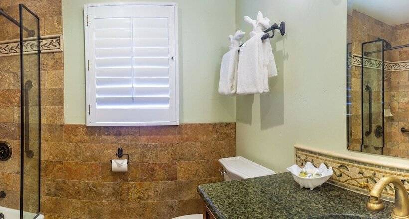 酒店 Castillo Inn At The Beach