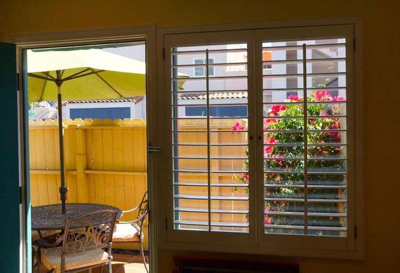 酒店 Castillo Inn At The Beach