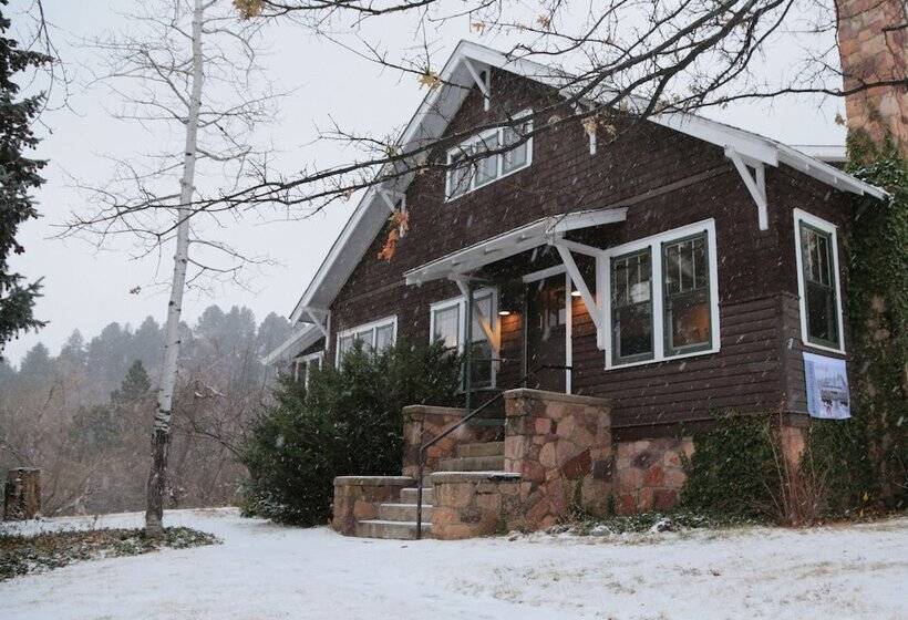 Hotel Colorado Chautauqua Cottages