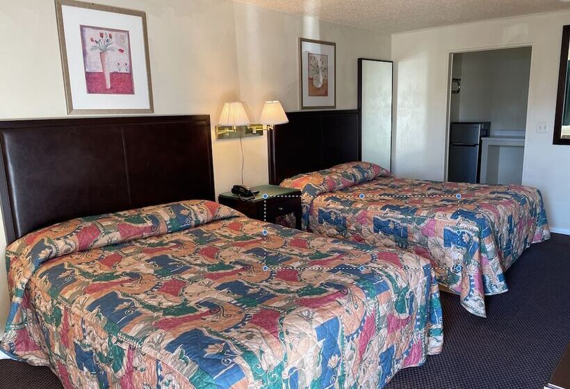 فندق Columbus Motor Inn