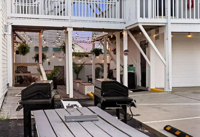 ホテル Dry Dock Inn