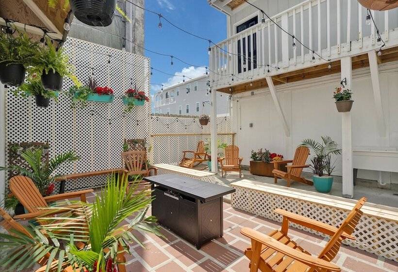 Отель Dry Dock Inn