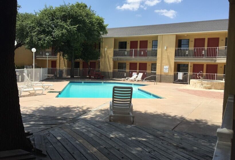 בית מלון כפרי Inn Of The Conchos