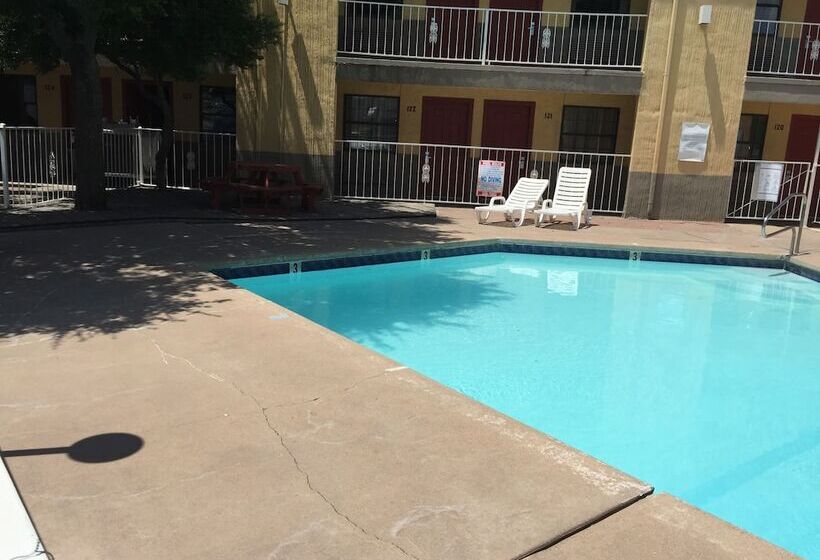 בית מלון כפרי Inn Of The Conchos