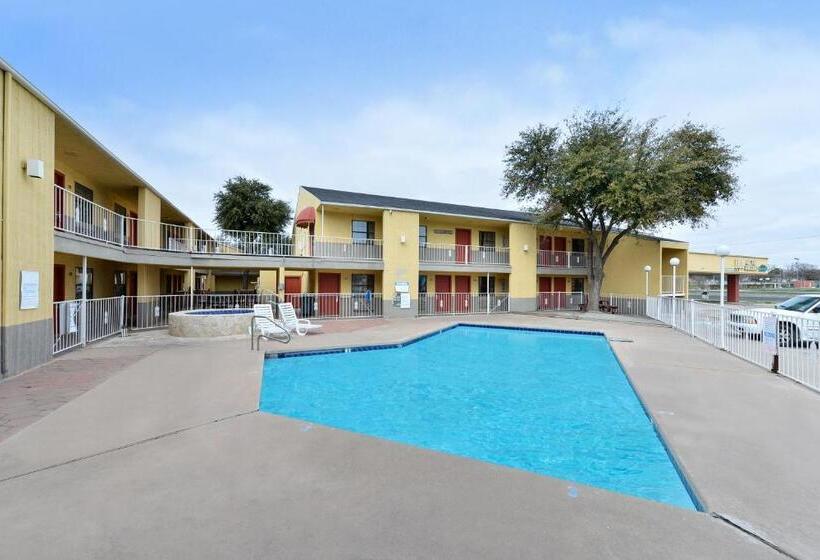 בית מלון כפרי Inn Of The Conchos