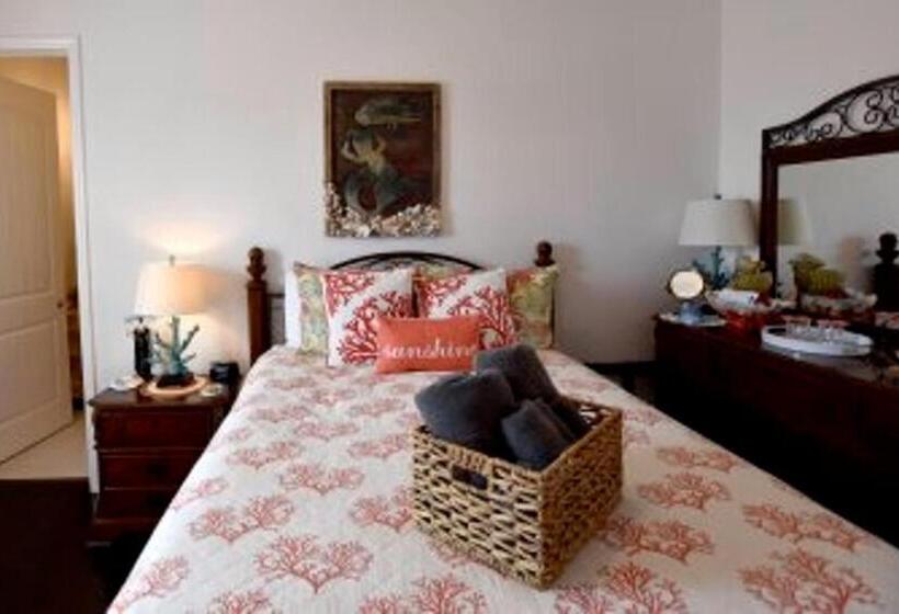 בית מלון כפרי Inn On The Avenue