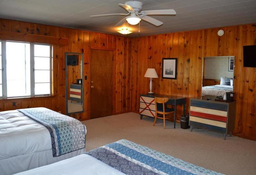 Отель Buzz S Lakeside Inn