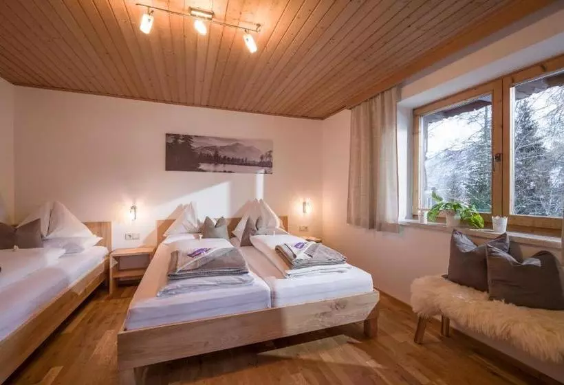 ホテル Landhaus Alpbach