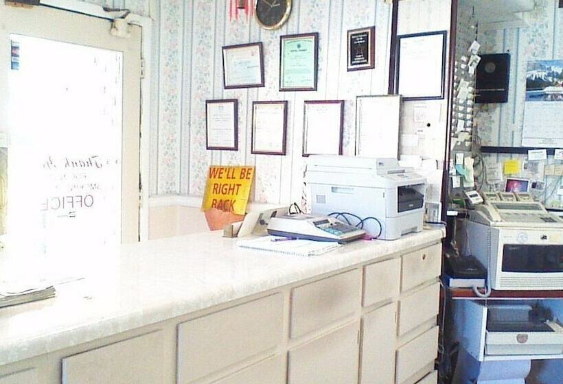 בית מלון כפרי Liberty Inn