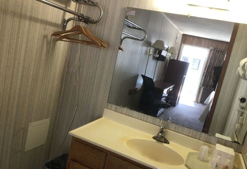 בית מלון כפרי Liberty Inn