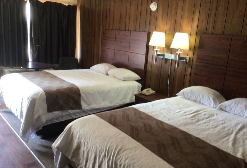 בית מלון כפרי Liberty Inn