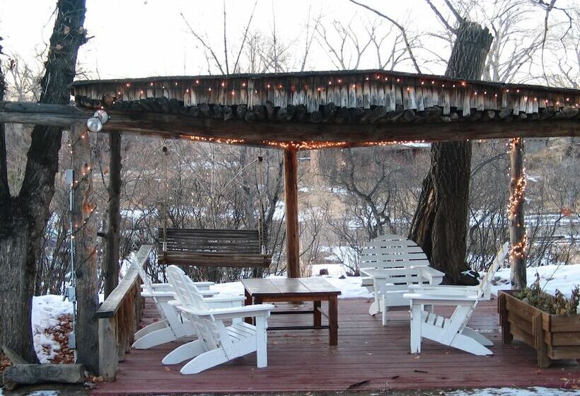 فندق Mabel Dodge Luhan House