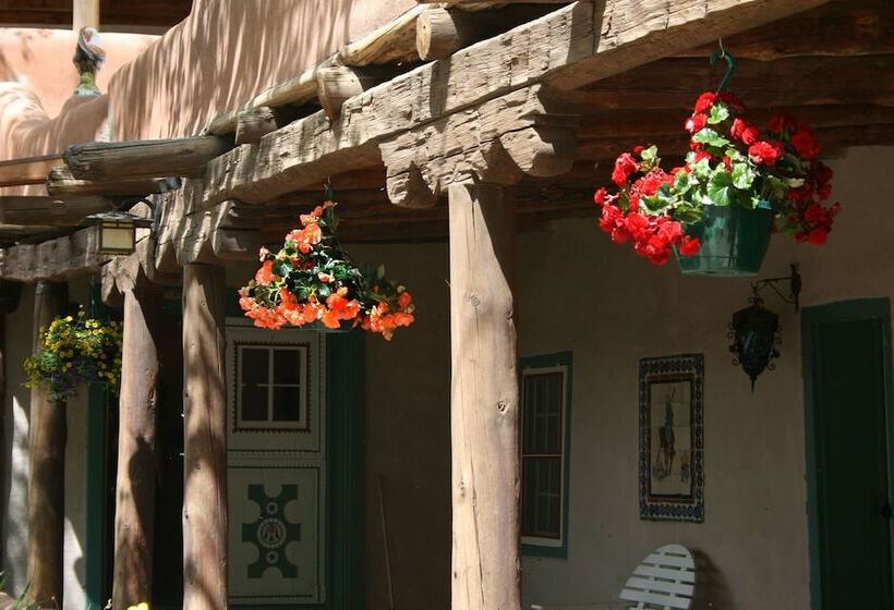 فندق Mabel Dodge Luhan House