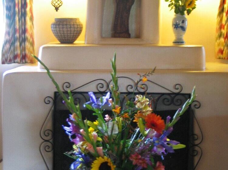 فندق Mabel Dodge Luhan House