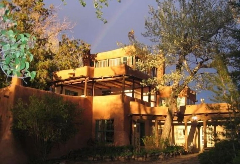 فندق Mabel Dodge Luhan House