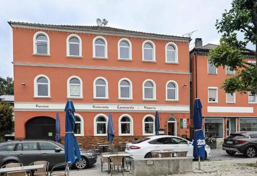 ホテル Pension Leonardo