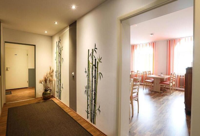 Hotel Pension Leonardo