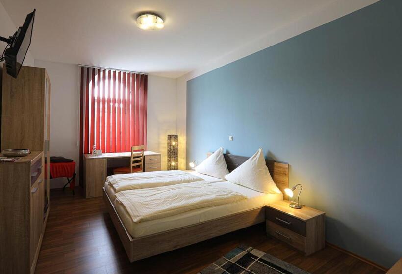 Hotel Pension Leonardo