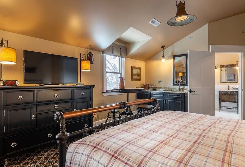 فندق Steele Mansion Inn & Gathering Hub