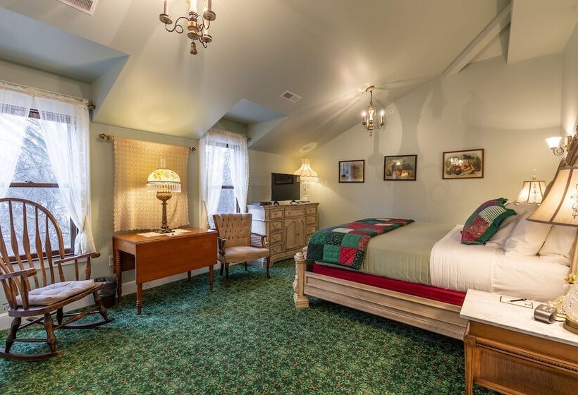 فندق Steele Mansion Inn & Gathering Hub