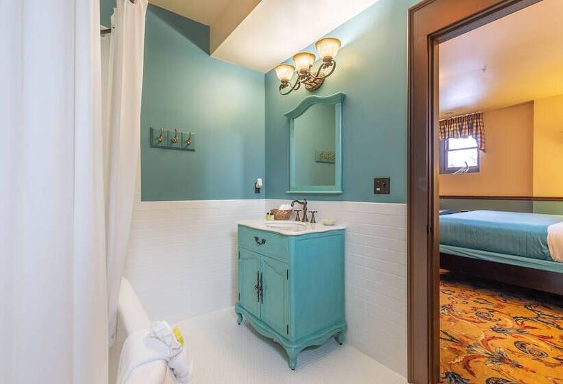 فندق Steele Mansion Inn & Gathering Hub