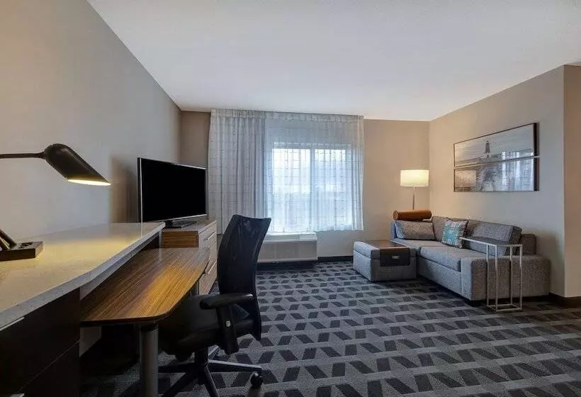 Hotelli Towneplace Suites By Marriott Monroe