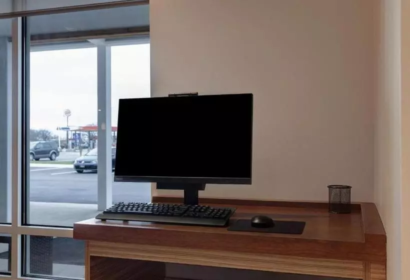 Hotelli Towneplace Suites By Marriott Monroe