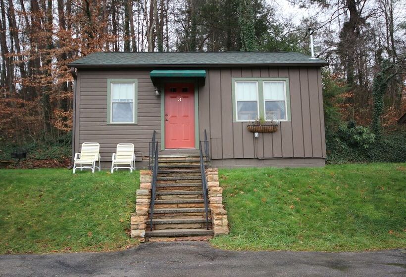 בית מלון כפרי Townsend Gateway Inn