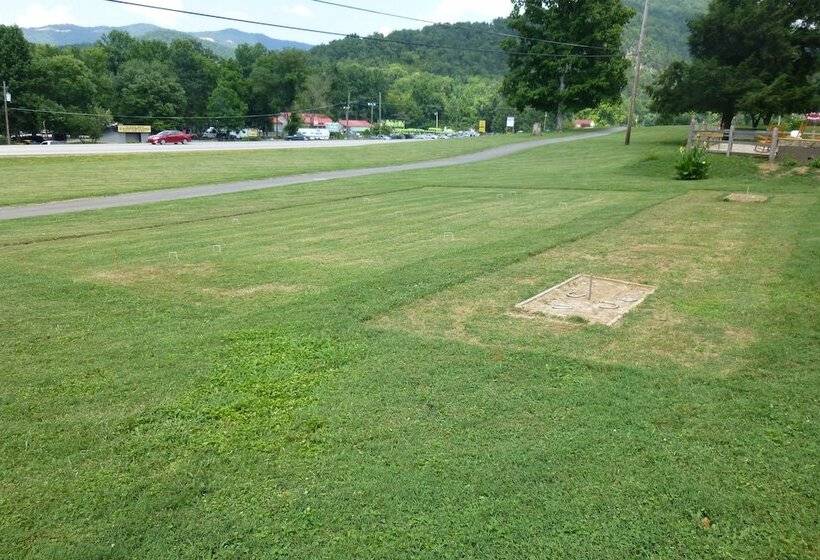 בית מלון כפרי Townsend Gateway Inn