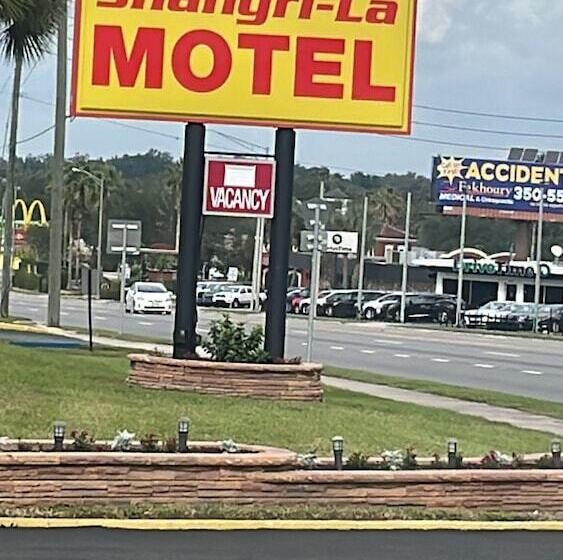 Shangri La Motel