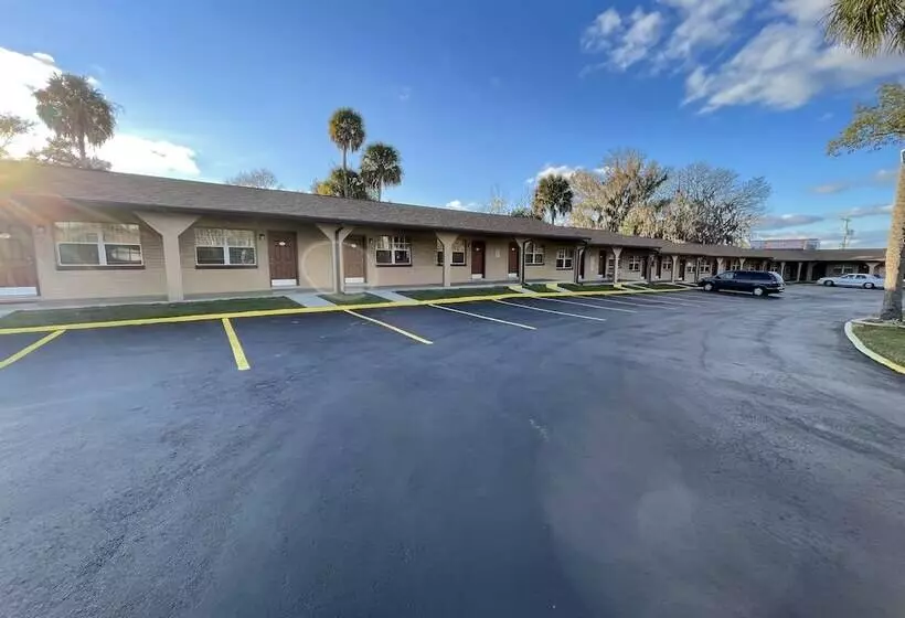 Shangri La Motel