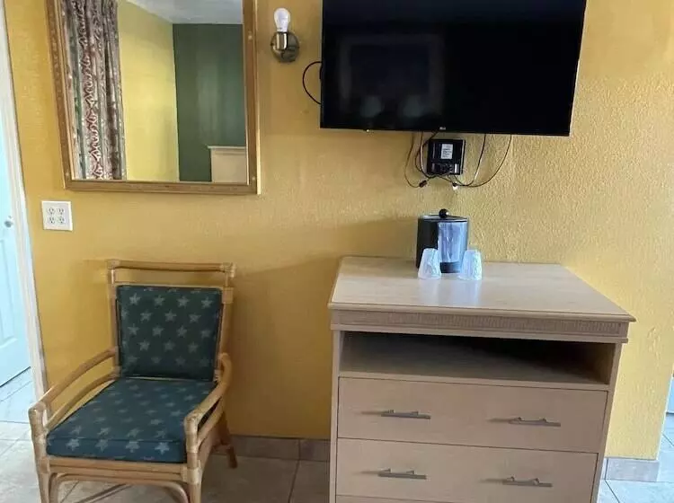 Shangri La Motel