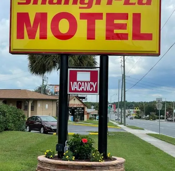 Shangri La Motel