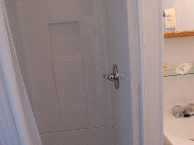 The Coral Sands Motel