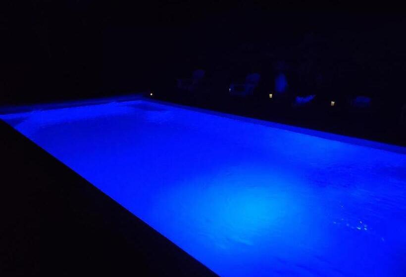 فندق صغير Wonderbar