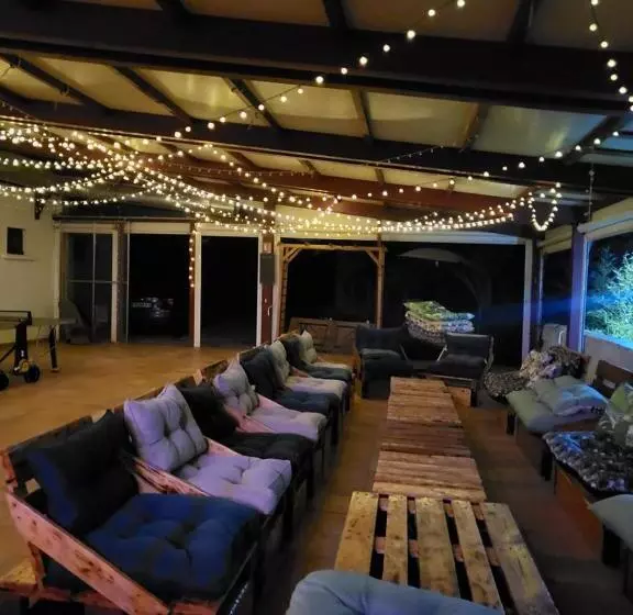 Retkeilymaja Wonderbar