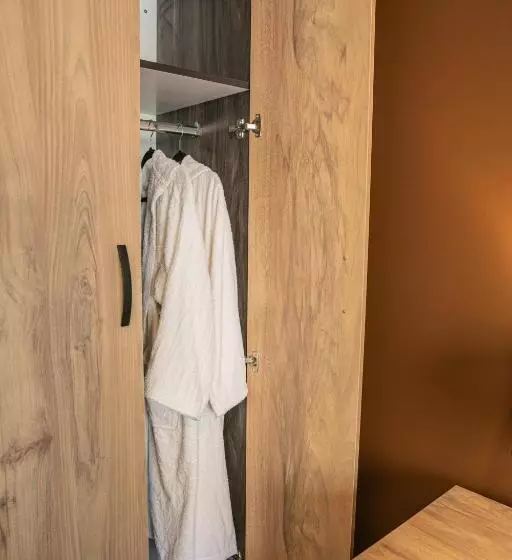 تختخواب و صبحانه 49 Sunrise Lodge