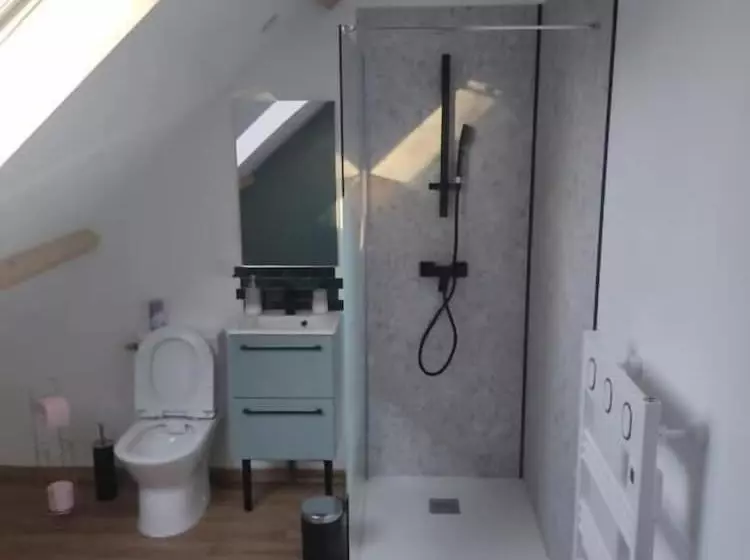 Aamiaismajoitus (B&B) Au Pied De La Colline