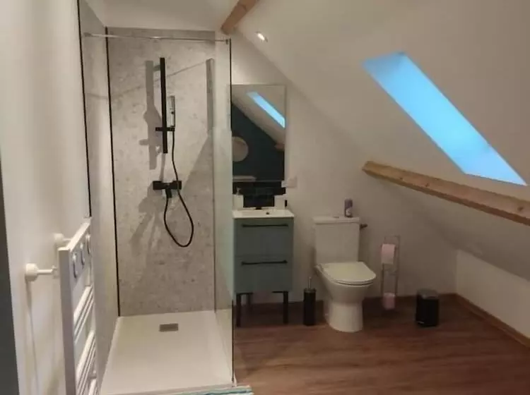 Aamiaismajoitus (B&B) Au Pied De La Colline