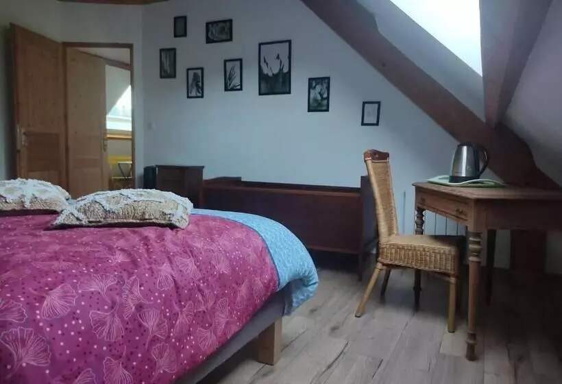 Aamiaismajoitus (B&B) Au Pied De La Colline