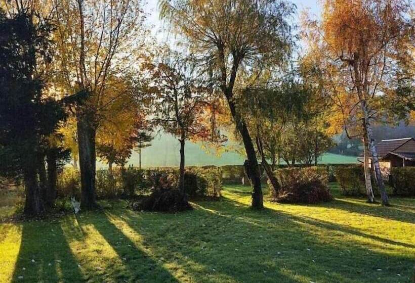 مبيت وإفطار Au Pied De La Colline