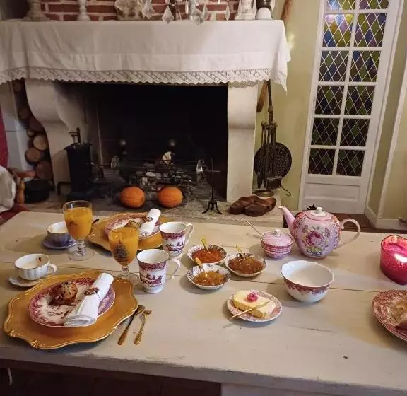 Aamiaismajoitus (B&B) Chambre D Hôte Lavande Au Fond Du Jardin