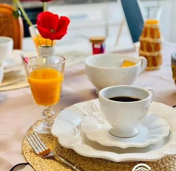 Aamiaismajoitus (B&B) Gîte Et Chambre D Hôte Entre Tilleul Et Agrumes