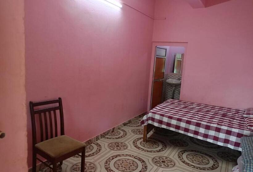 Bed and Breakfast Rajanigandha Homestay