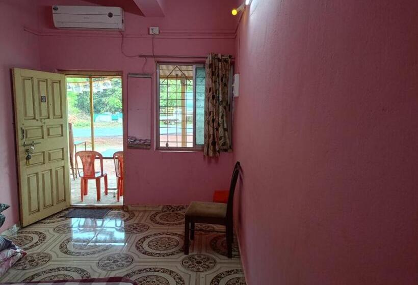Bed and Breakfast Rajanigandha Homestay